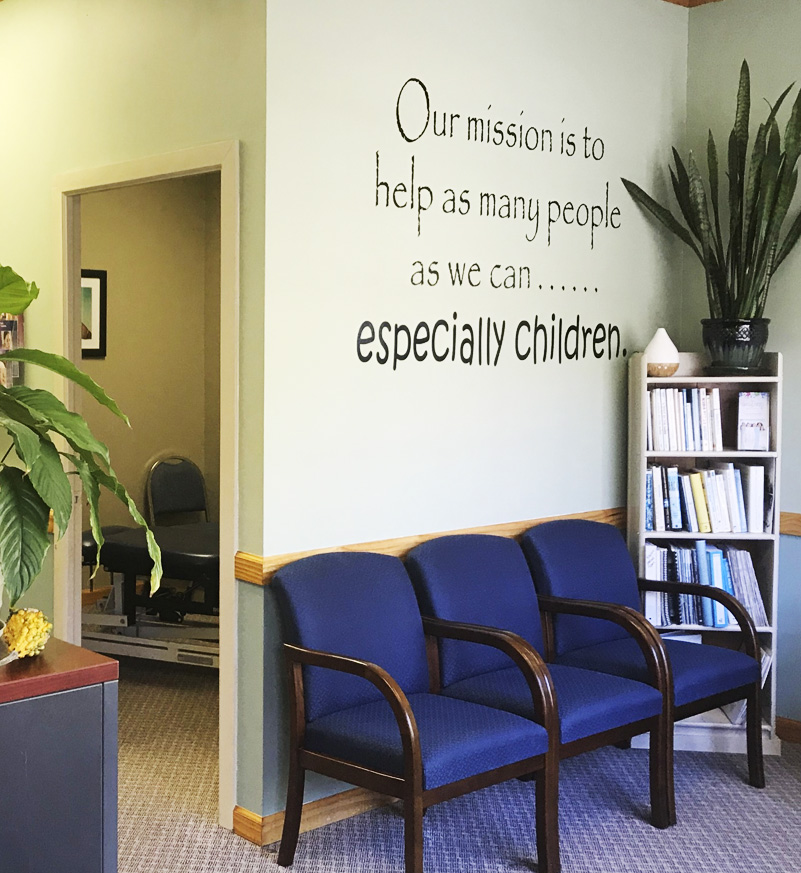 waiting area of Hands On Family Chiropractic