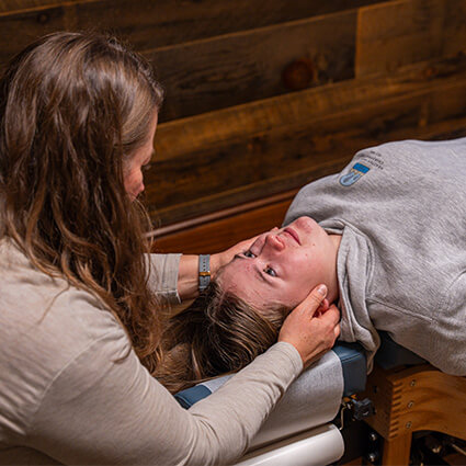 child-looking-up-during-adjustment