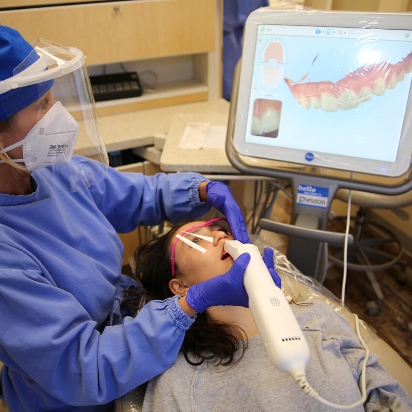 patient during mouth scan