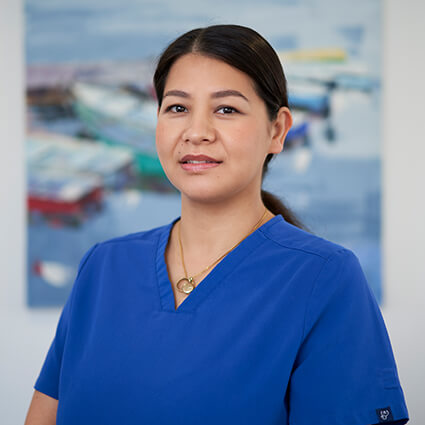 Kiviniue Sumi Headshot