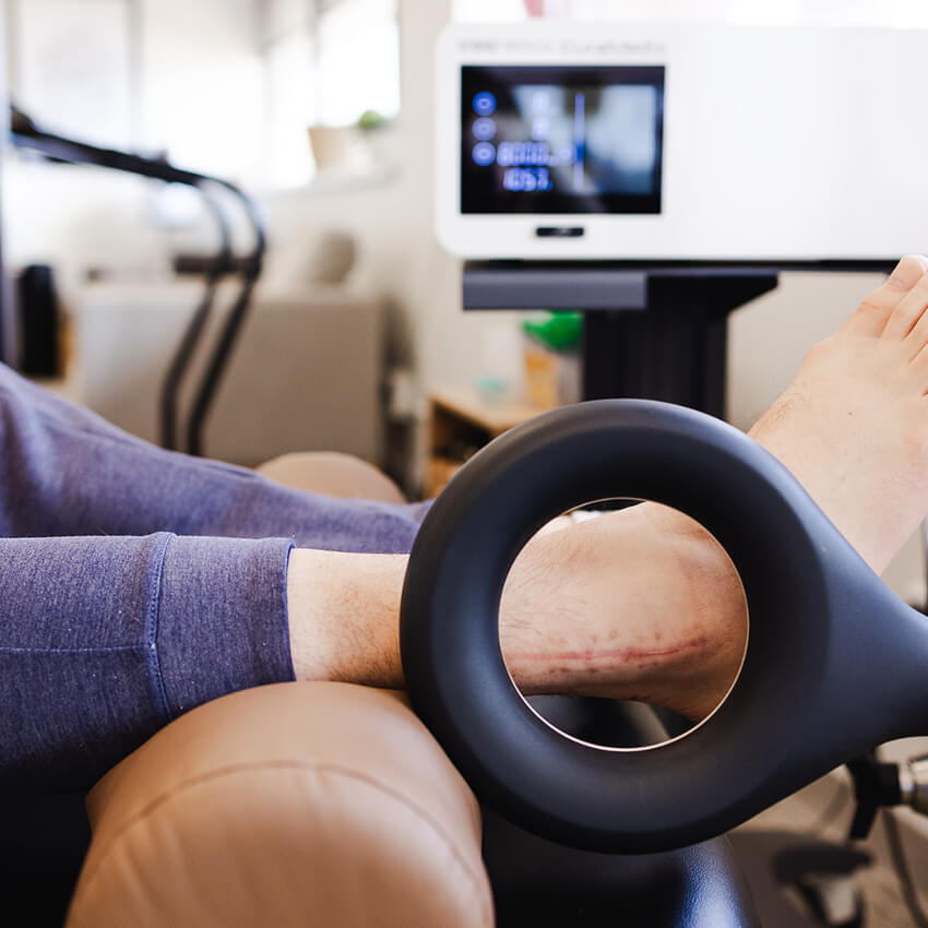 EMTT on patients ankle