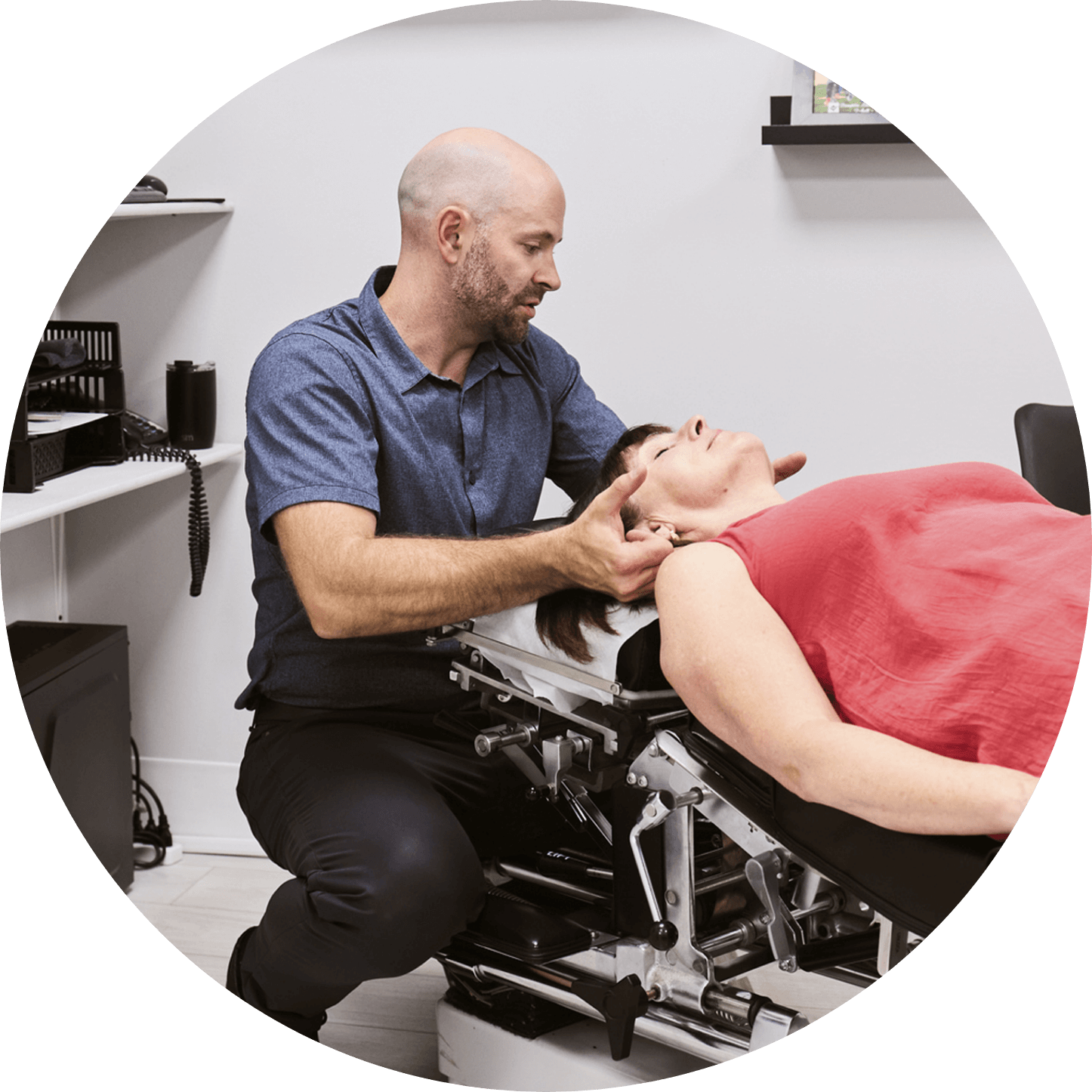 Dr. Mark Smith adjusting a Victoria pediatric patient