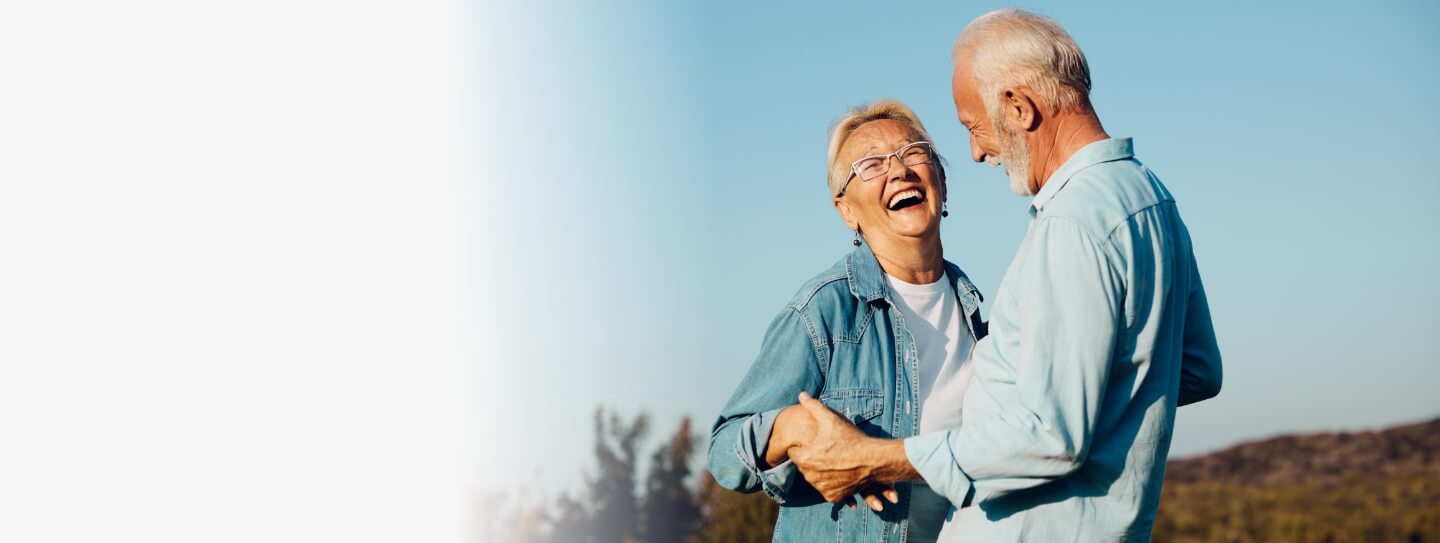 Hervey Bay dentsit Dr Felipe talking with patient