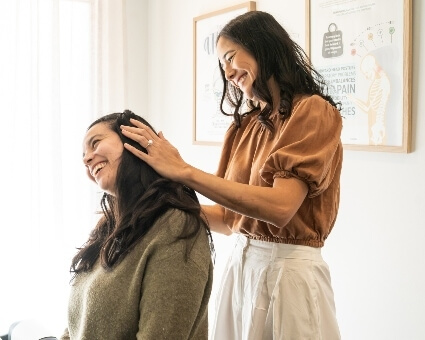 Female patient neck adjustment