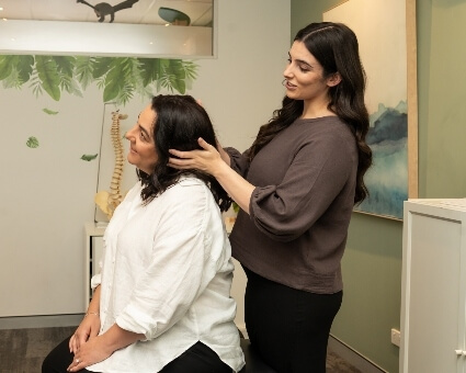 Relaxed neck adjustment