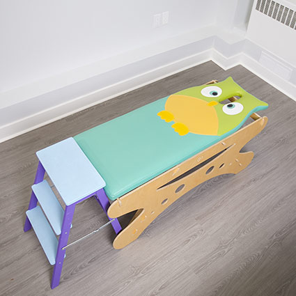 kids adjusting table