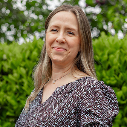 Dr Emilee profile