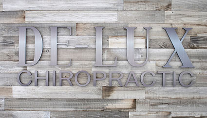 De-Lux Chiropractic wall art