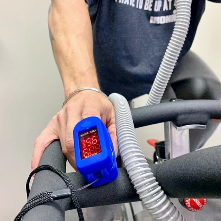 o2 monitor on patients finger