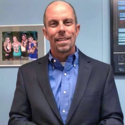 Dr. Gareth Trichardt
