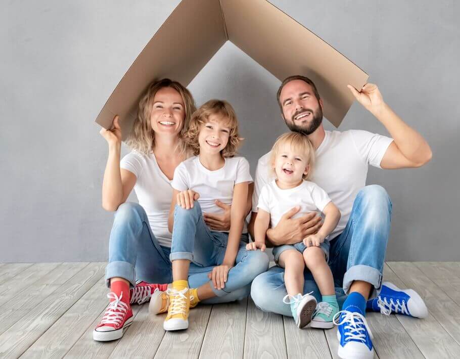 smiling family of four