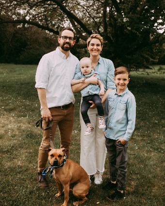 Bergquist Family Outdoors Portrait