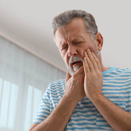 Man-with-jaw-pain