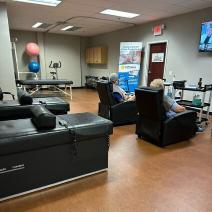 Academy Injury & Health Center adjusting room