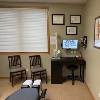 TRU Health Family Chiropractic adjusting room