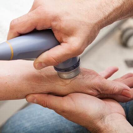 therapy-procedure-to-reduce-pain-in-wrist-sq