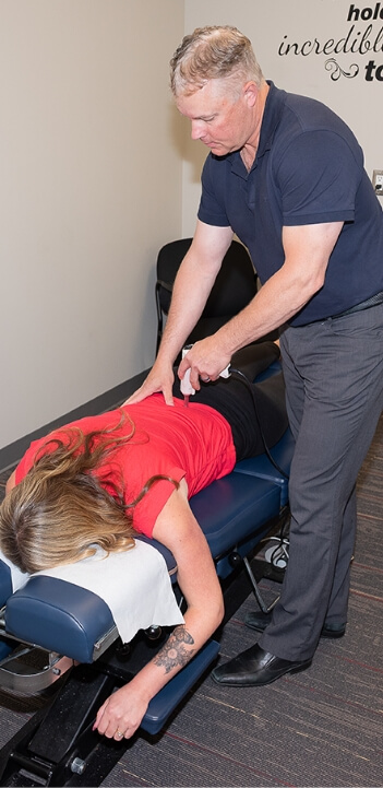 chiropractic adjustment on back