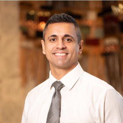 Campbell chiropractor Dr Ellahie