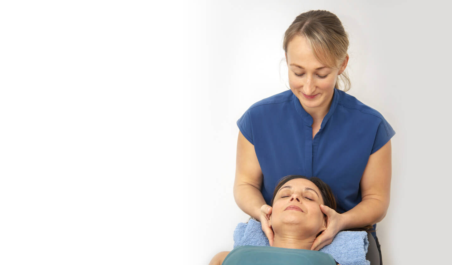 East Cannington practitioner Alena examining clients neck