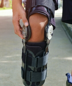 custom knee braces
