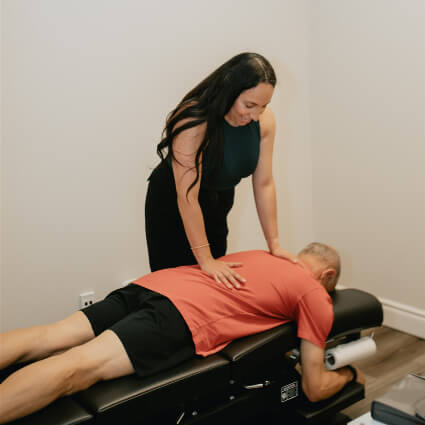 Dr Jessica adjusting back