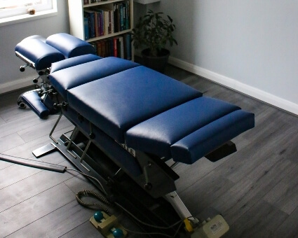 Chiropractic treatment table