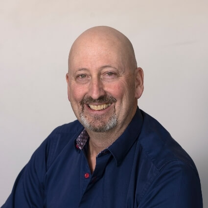 Lakewood chiropractor Dr. Munn smiling