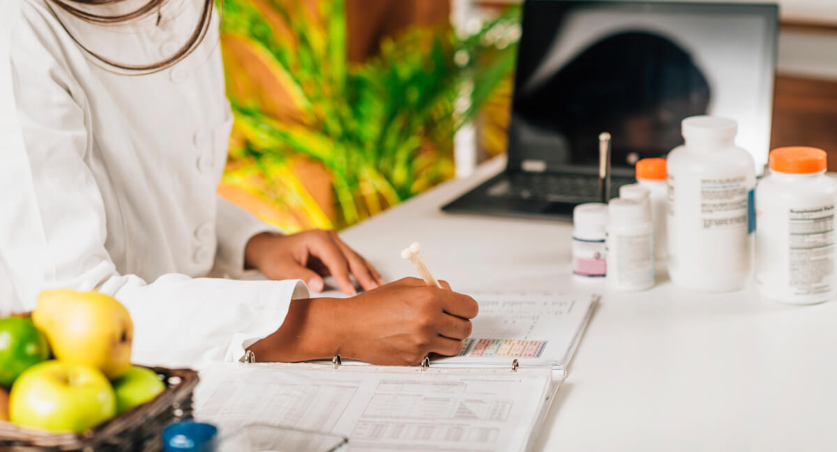 Female functional medicine practitioner