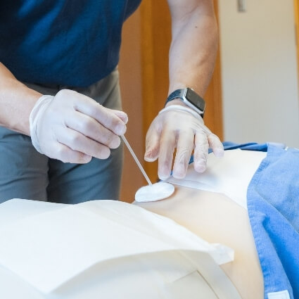 Colorado Springs patient being treated with dry needling