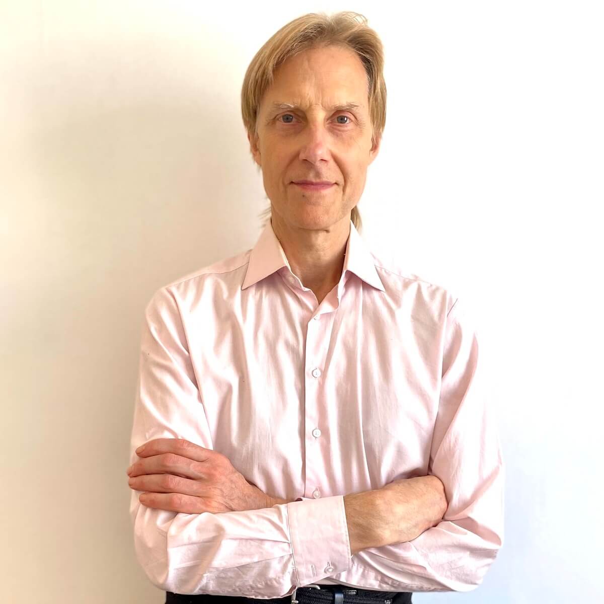 Pimlico chiropractor Dr Leom