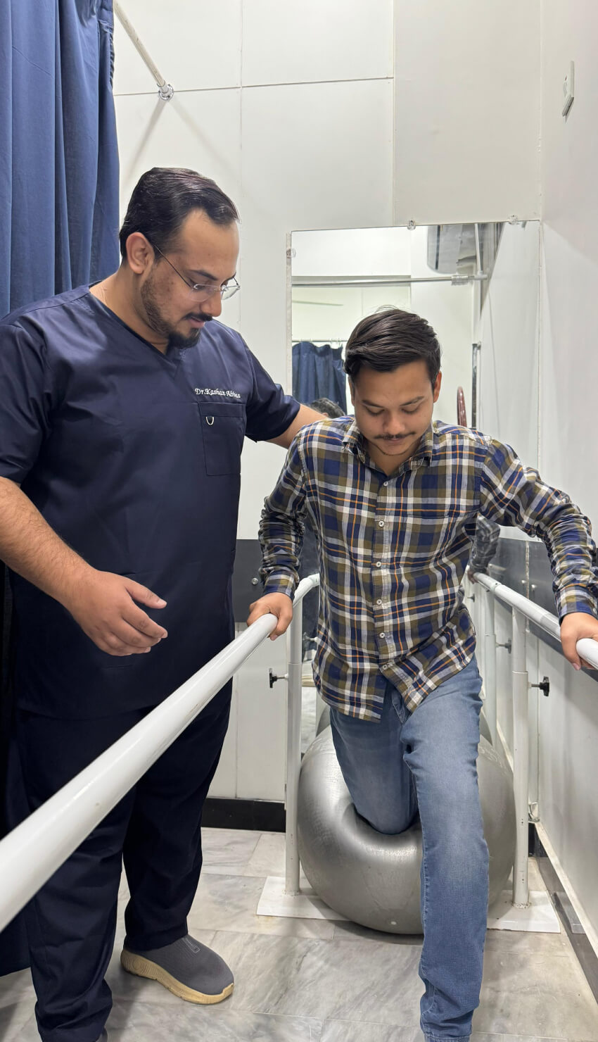 Cork patient using a treadmill at Clinic365