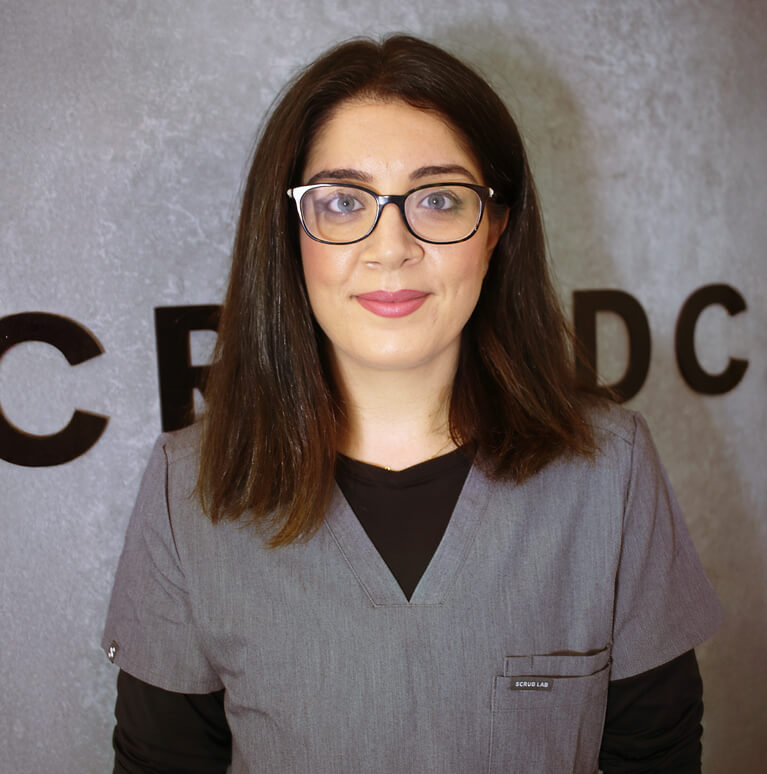 Croydon dentist Nina Madlani profile photo