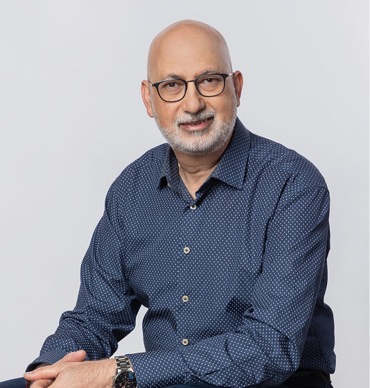 New Zealand vascular surgeon Dr. Aziz
