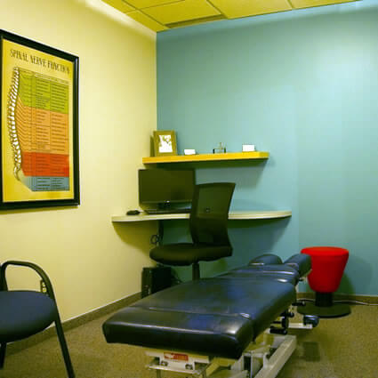 Doctors desk and adjusting table