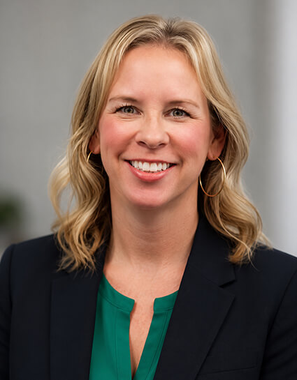 Robbinsdale Chiropractor, Dr. Lindsay Daniels