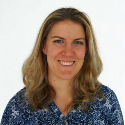 Dr Julia Thomson