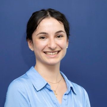 Hamilton chiropractor Dr Elise