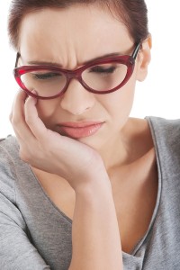 woman with jaw pain