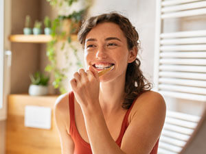 Brushing teeth