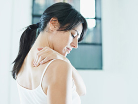 woman with neck and shoulder pain