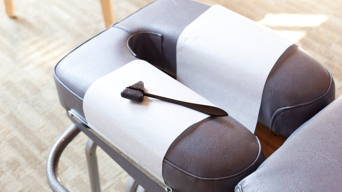 chiropractic adjusting table