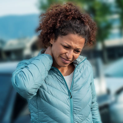 woman with neck pain after an auto accident